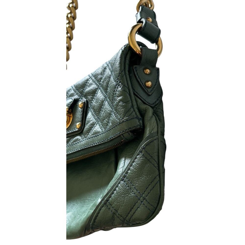 Marc Jacobs Mayfair Green Quilted Leather Heavy Gold Chain Shoulder Bag Preowned - Picture 6 of 11